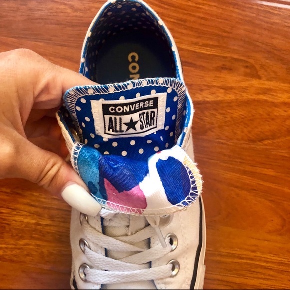 White Converse - Picture 5 of 7